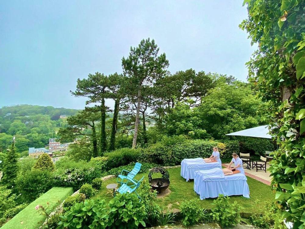 Domaine Saint Clair - Le Donjon Hotel Étretat Buitenkant foto